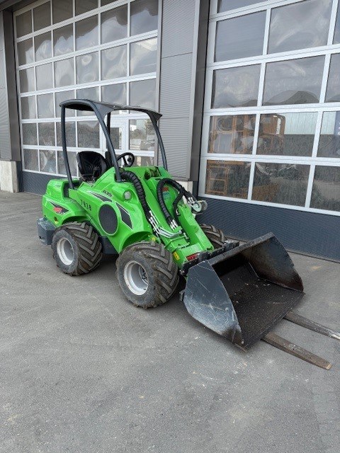 Avant Miniradlader 635