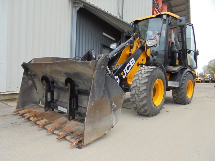 JCB Radlader 407