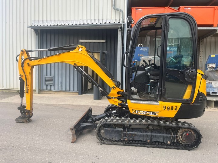 JCB Kompaktbagger 8026
