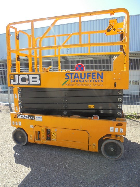 JCB Scherenarbeitsbühne S 3246 E