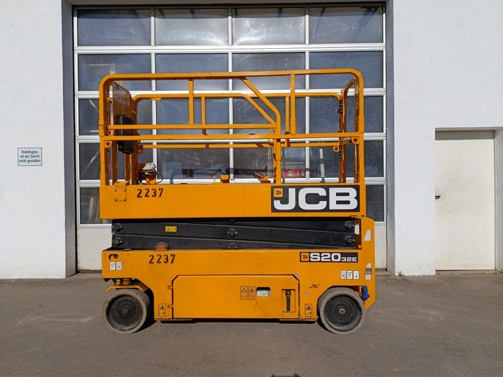 JCB Scherenarbeitsbühne S 2032 E