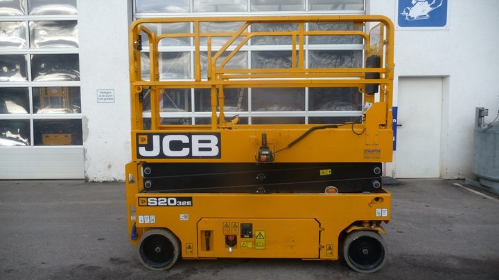 JCB Scherenarbeitsbühne S 2032 E