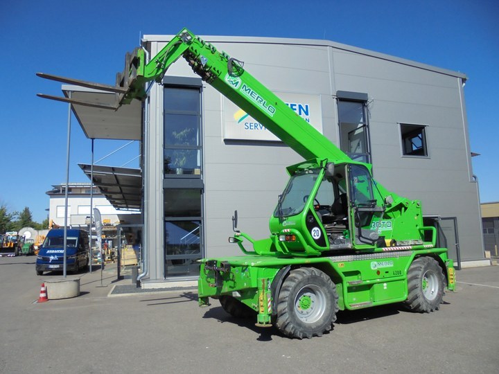 Merlo Teleskoplader Roto 4521 MCSS