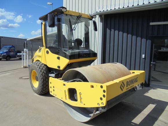 Walzenzug Bomag BW 177 D-5