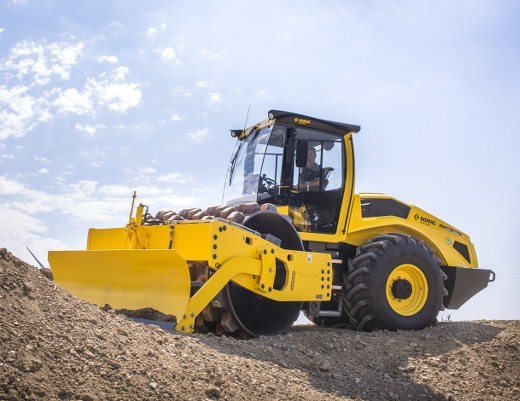 Bomag Walzenzug BW 213 DH+P-5